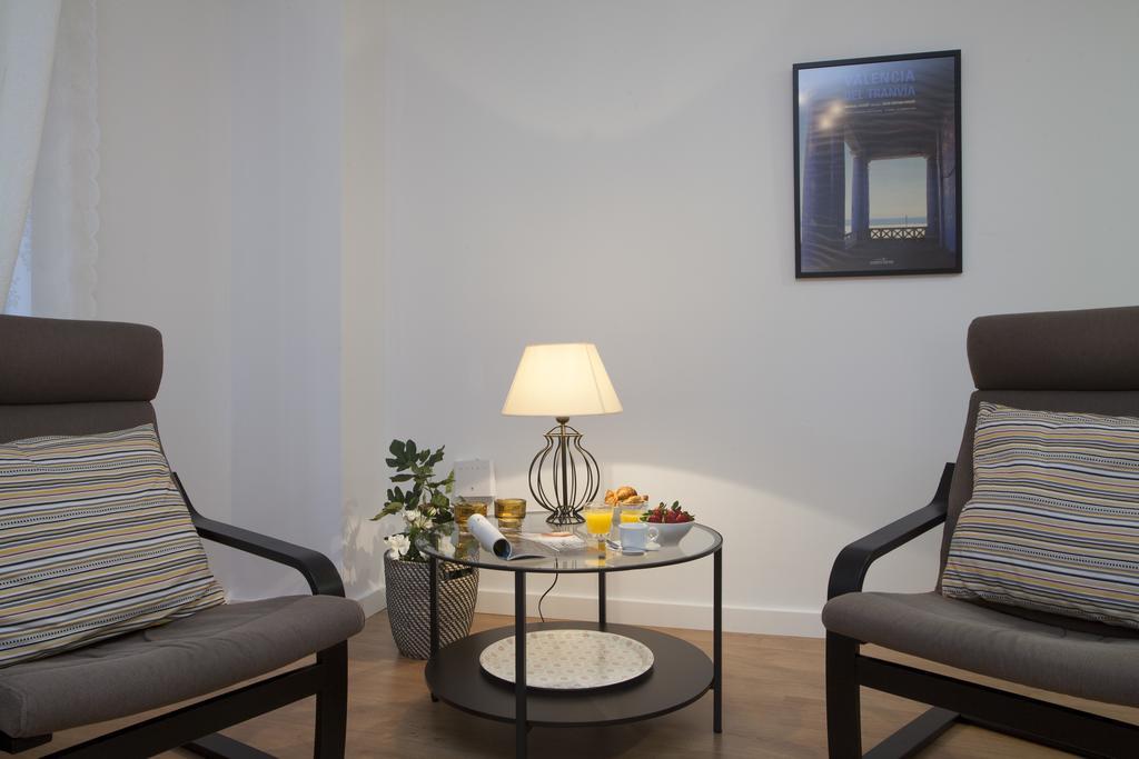 SingularStays Plaza Redonda Valencia Habitación foto